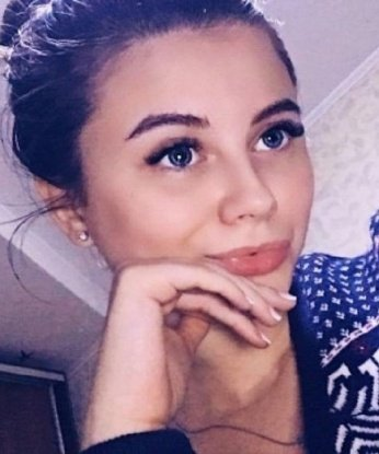 Живу в сердце России, в Москве, и знаю, как сделать твои вечера незабываемыми. Мои нежные руки, умелый ротик и огонь в глазах приведут тебя к экстазу. У меня есть все, чтобы ты почувствовал себя настоящим мачо: стройное тело, упругая грудь и искусные движения. Предлагаю широкий спектр услуг от классического секса до жаркого экстрима. Посмотри на мои фото и подтверди свой выбор. Мои клиенты расходятся с меня только в восторге – это не просто слова, это их отзывы, которые говорят сами за себя. Тебе осталось только набрать мой номер и я окунусь с бешенной скоростью в мир страсти и наслаждения.💋 Арина